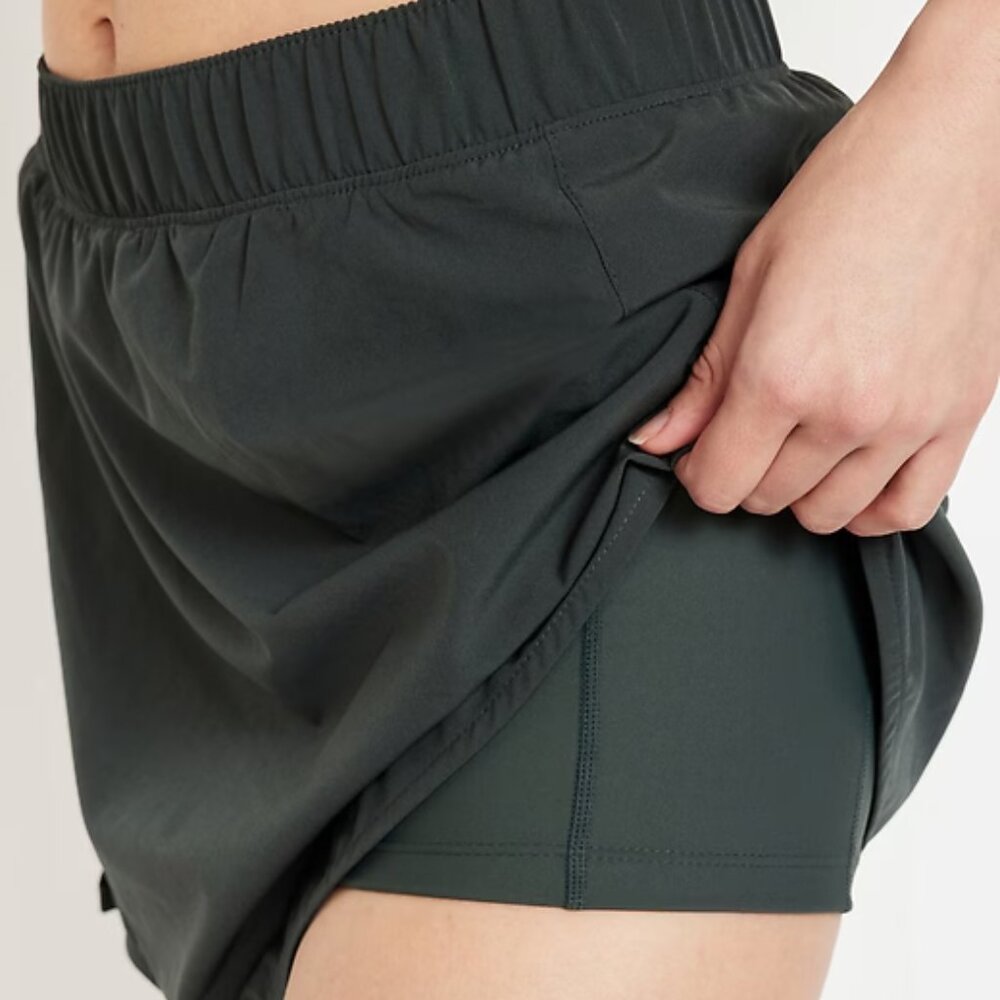 Old Navy Dark Ivy Mid-Rise StretchTech Skort -- 3-inch inseam/NWT/S - Picture 3 of 14